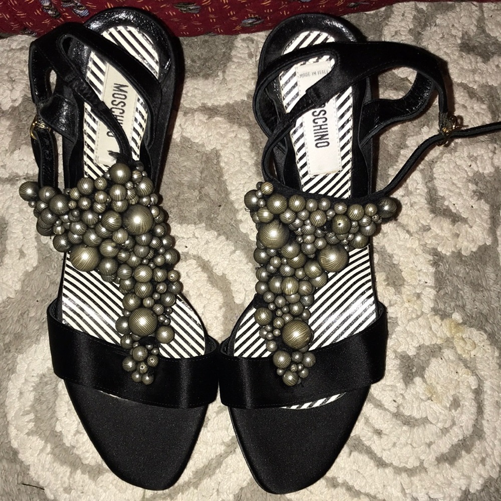Worn once Moschino heels
